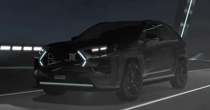 Toyota RAV4 Dark Side Performance: l'anima oscura del SUV elettrico?