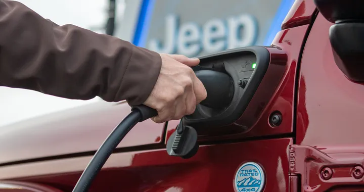 Jeep realizzerà una rete di ricarica in America per le sue Plug-in