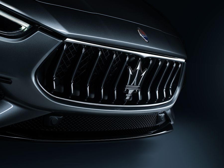 Copertina: Stellantis tratta con Huawei e JAC per sviluppare le future Maserati elettriche