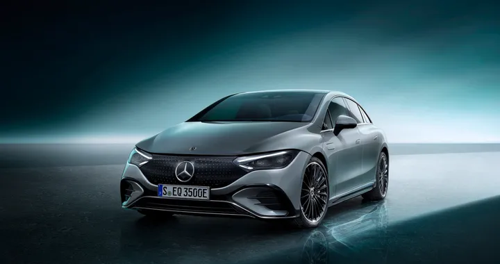 Mercedes-AMG EQE, domani debutta la nuova elettrica