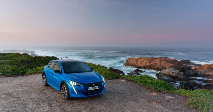 Peugeot e-208 vince il premio &quot;Electric Small Car of the Year&quot;