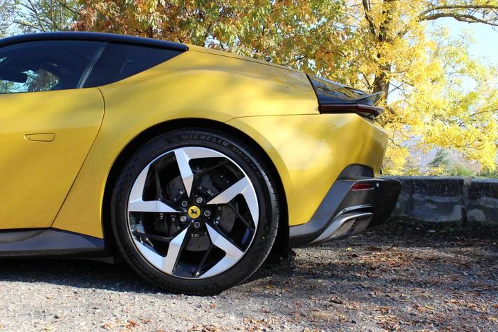 ingrandisci immagine