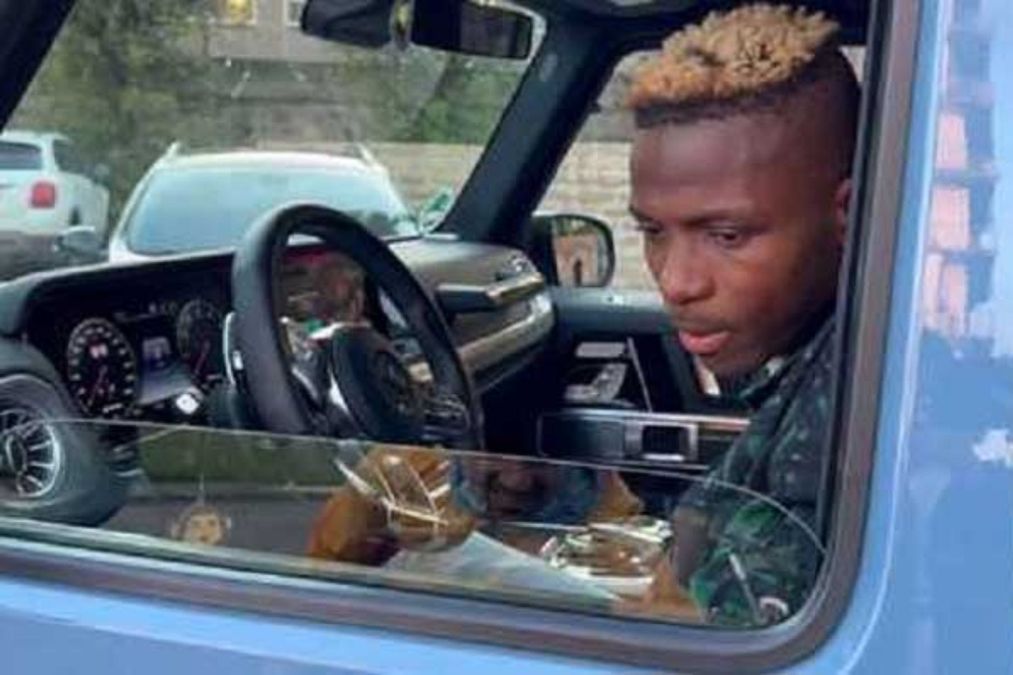 Victor Osimhen e il contenzioso con Mercedes: scatta la denuncia