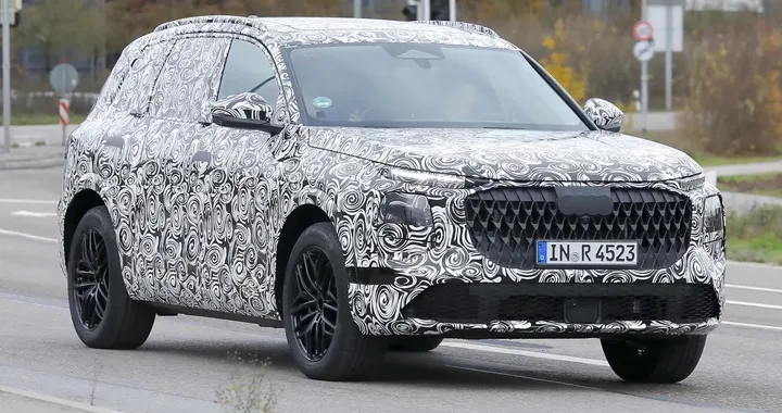 Nuova Audi Q7 2026, nuova generazione in arrivo tra lusso e tecnologia