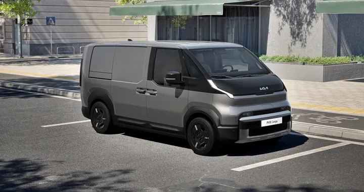 KIA PV5 si presenta e punta a sfidare la Volkswagen ID.Buzz