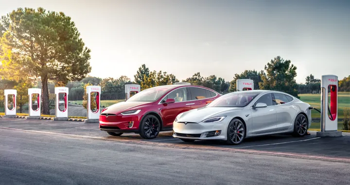 Tesla: ritardi, richiami e incidenti. Elon, abbiamo un problema