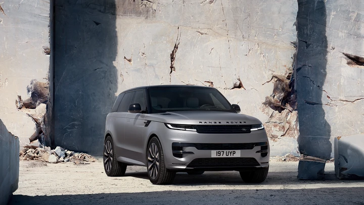 Range Rover Sport Electric, 550 CV e 609 km per la prima Sport a batteria