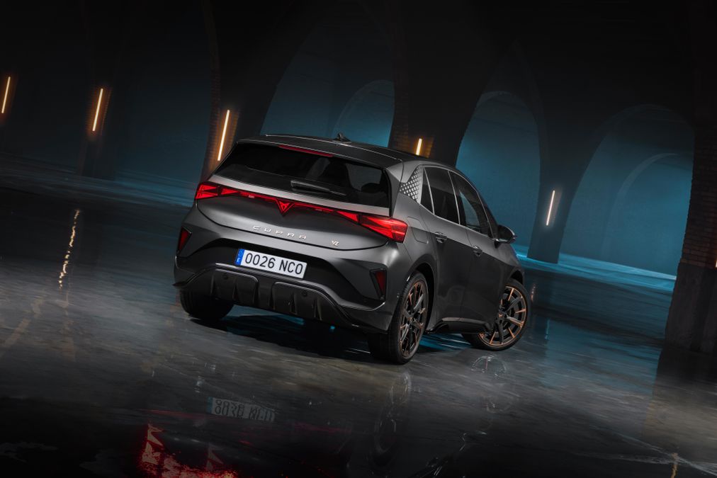 CUPRA Born Impulse+, prestazioni e stile audaci: l'offerta per l'Italia