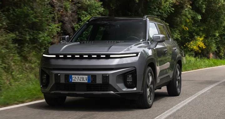 KGM Torres EVX, arriva un nuovo SUV elettrico. Batteria garantita 1 milione di km