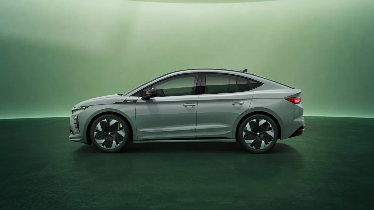 Skoda Enyaq Coupé RS, il SUV sportivo da 340 CV debutta in Italia. Ecco i prezzi