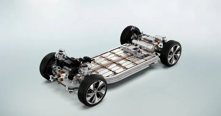 Jaguar Land Rover: presto una variante elettrica per ogni modello