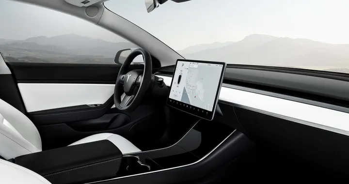 Il miglior infotainment auto? Per Consumer Reports è quello di Tesla