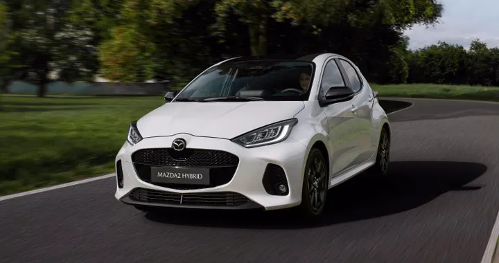 Mazda2 Hybrid 2024, aperti gli ordini in Italia. Prezzi da 24.990 euro