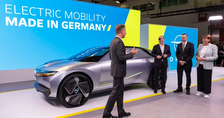 Opel, un'elettrica da 25 mila euro nel 2026