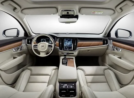 Volvo S90: il video degli interni