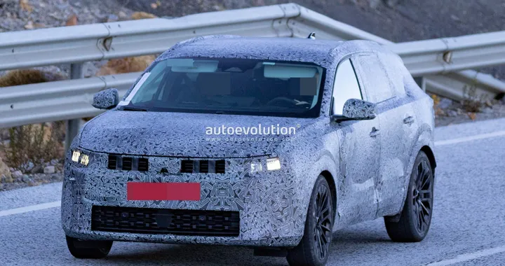 La nuova Dacia C-Neo si prepara a sfidare il mercato europeo: debutto nel 2026