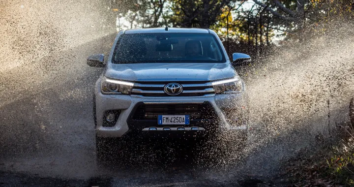 Toyota Hilux Invincible50: edizione speciale per l'anniversario