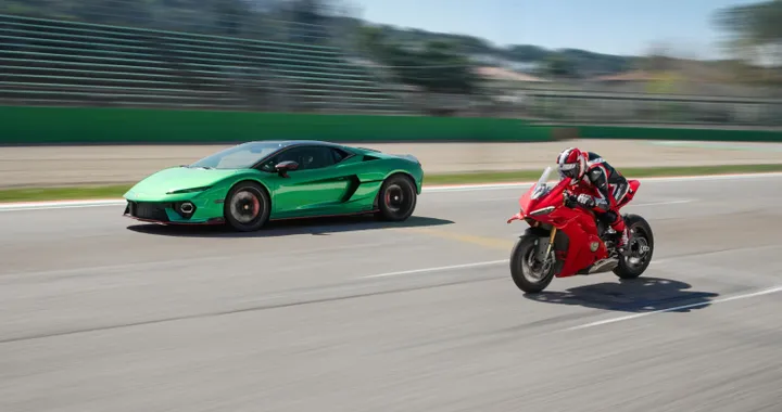 Lamborghini Temerario vs Ducati Panigale V4: drag race ad Imola sul filo dei centesimi | Video