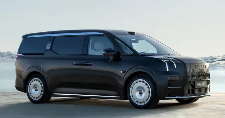 Zeekr 009 Grand: svelato il nuovo minivan premium attento alla privacy
