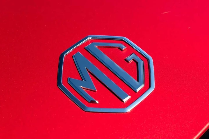MG, la gamma si allarga: in arrivo nuovi SUV plug-in di segmento B, C e D