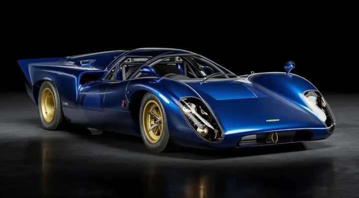 Ritorna la Lola T70: ha un V8 da 500 CV e la carrozzeria in fibre vegetali