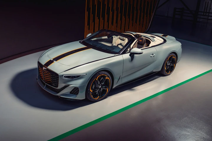 Bentley Batur Convertible: capolavoro da collezione per l’ultimo W12