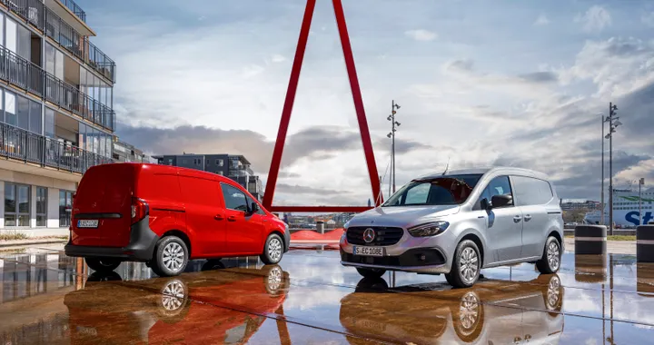 Mercedes eCitan, ecco il nuovo furgone elettrico. Anche per il trasporto passeggeri