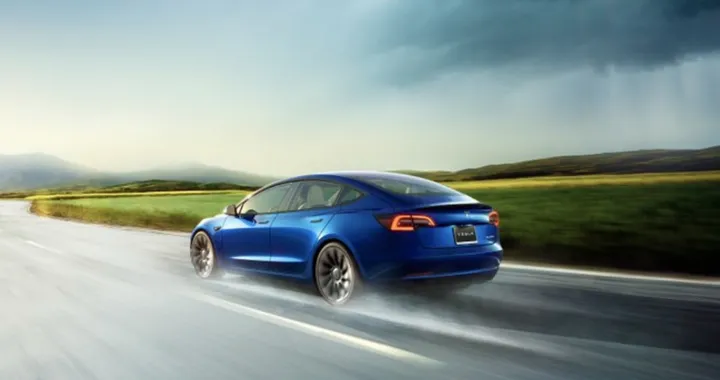 Tesla Model 3 batte tutti ed è l'auto più venduta in Europa a settembre 2021