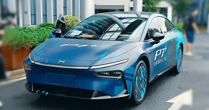 Xpeng P7+: per la nuova berlina elettrica niente LiDAR, solo telecamere come Tesla
