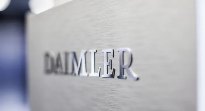 Daimler: serve un piano europeo per l'infrastruttura di ricarica