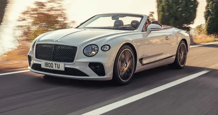 Bentley Continental GT Convertible, quella senza tetto da 635 CV