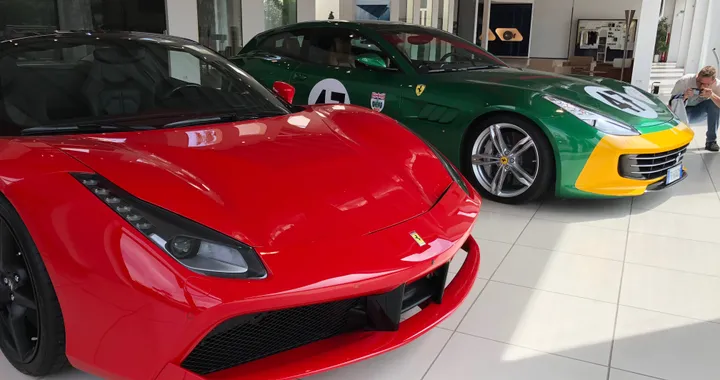 Alla scoperta di Rossocorsa, il regno di Ferrari e Maserati dove tutto è possibile