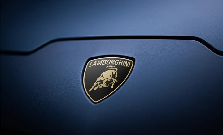 Ufficiale, Lamborghini pronta a stupire a Pebble Beach con una nuova few-off