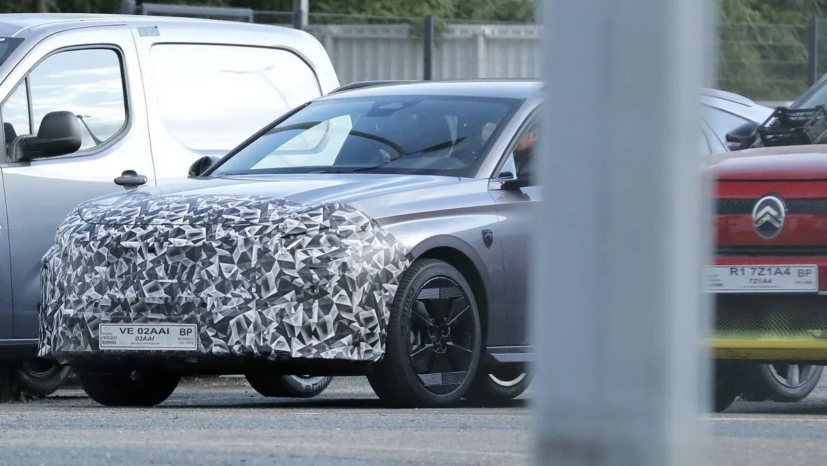 La Peugeot 308 è pronta per un restyling: ecco come cambierà