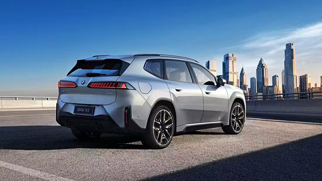 BMW iX3 in Cina, più grande e con prezzi significativamente inferiori a quelli europei