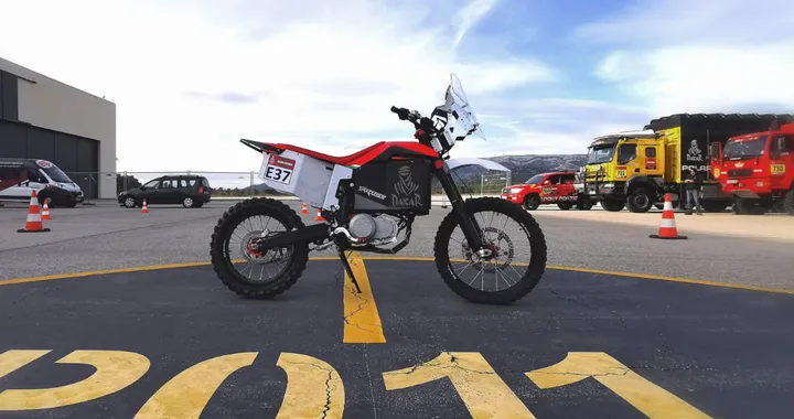 Dakar 2020: la prima volta per una moto elettrica e un camion ibrido