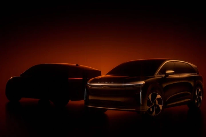 Lucid lavora ad un SUV più piccolo: costruiti i primi prototipi