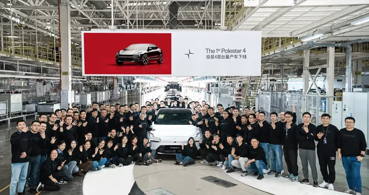 Polestar 4, parte la produzione del SUV Coupé elettrico