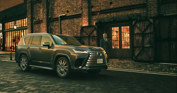 Lexus LX 700h: il SUV ibrido è pronto al debutto