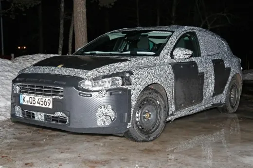 Ford Focus: prime foto spia della quarta generazione