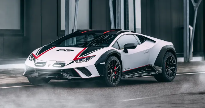 Lamborghini, il 2022 è stato un anno record: superati i 2 miliardi di fatturato