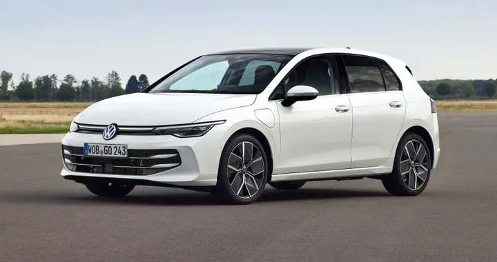 Volkswagen Golf, ecco come cambia con il restyling