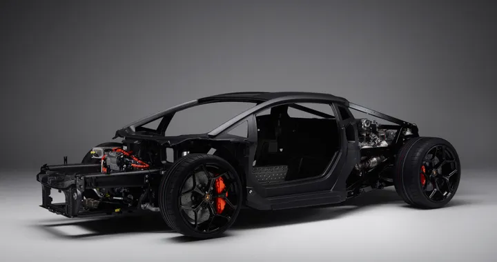 Lamborghini, nuovi dettagli sul telaio dell'erede dell'Aventador