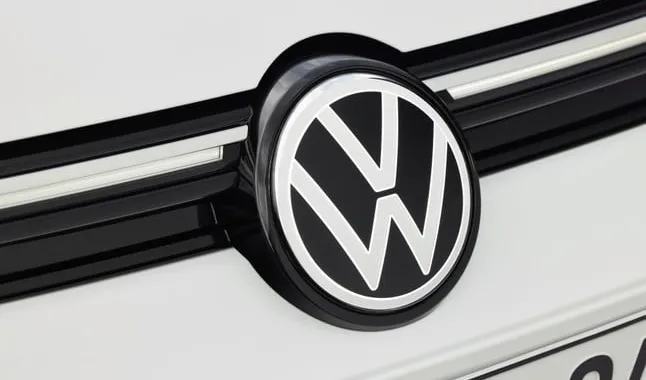 Crescita sostenibile e mobilità elettrica: ecco com'è andato il 2024 di Volkswagen