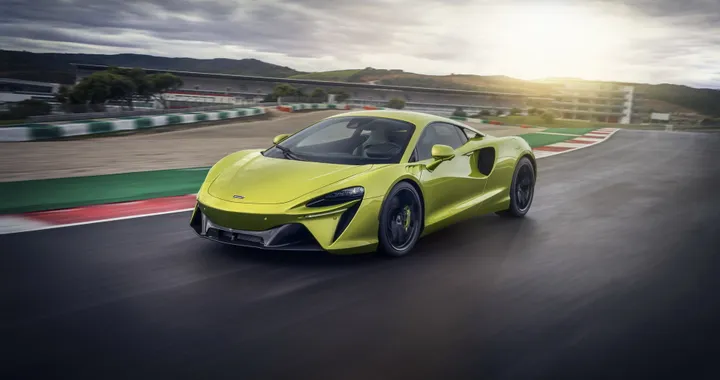 McLaren Artura: la supercar Plug-in rimandata ancora una volta
