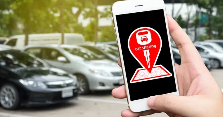 Roma azzera il canone per gli operatori di car sharing