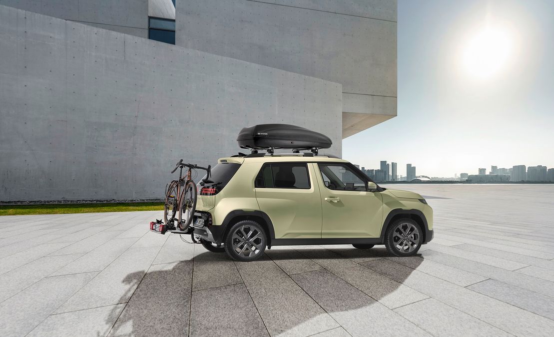 Dal gancio bici alla wallbox: Hyundai Inster fa il pieno di praticità con i nuovi accessori