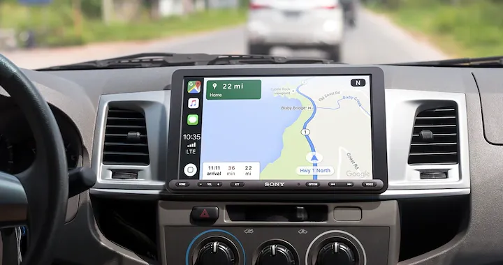 Sony, ecco l'autoradio 1 DIN con CarPlay, Android Auto e display da 9&quot;
