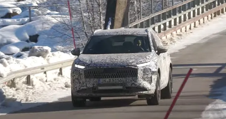 Nuova Audi Q3, ultimi test in vista del debutto | Video