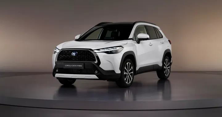 Nuova Toyota Corolla Cross, adesso si può preordinare online in Italia
